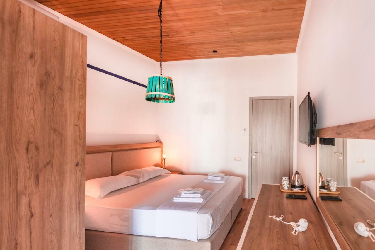 Sadafi Hotel • Სასტუმრო Სადაფი Batoemi Buitenkant foto